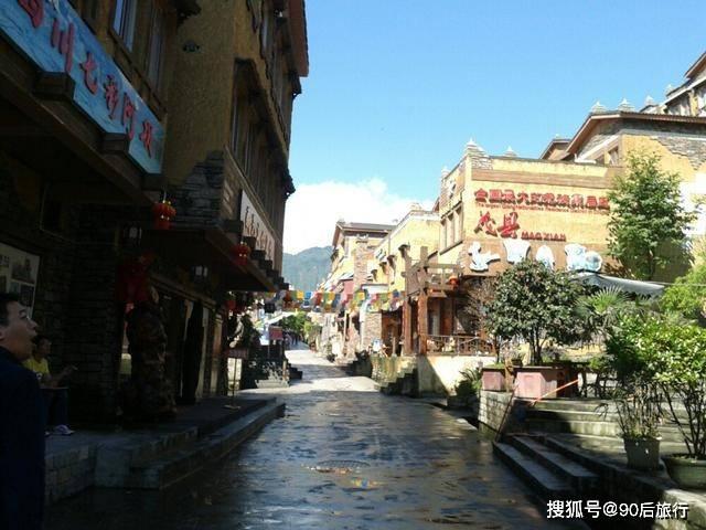 逃离幻想金字塔